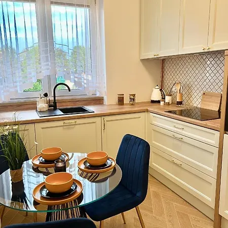 B&w Luxurious In The Heart Of Apartmán