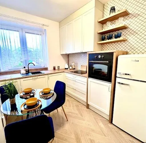 B&w Luxurious In The Heart Of شقة