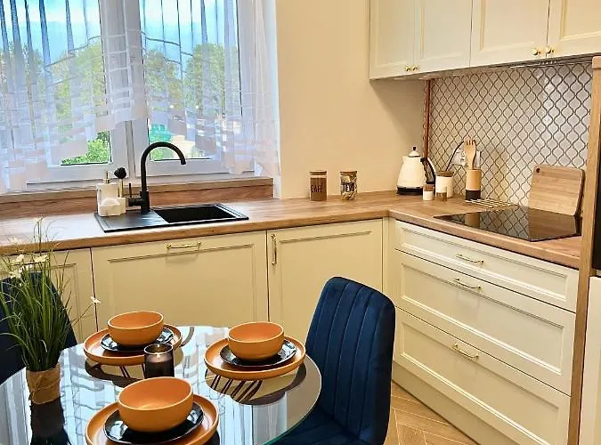 B&w Luxurious In The Heart Of Appartement